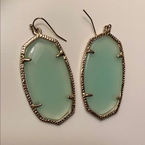 Kendra Scott Danielle earrings in Chalcedony